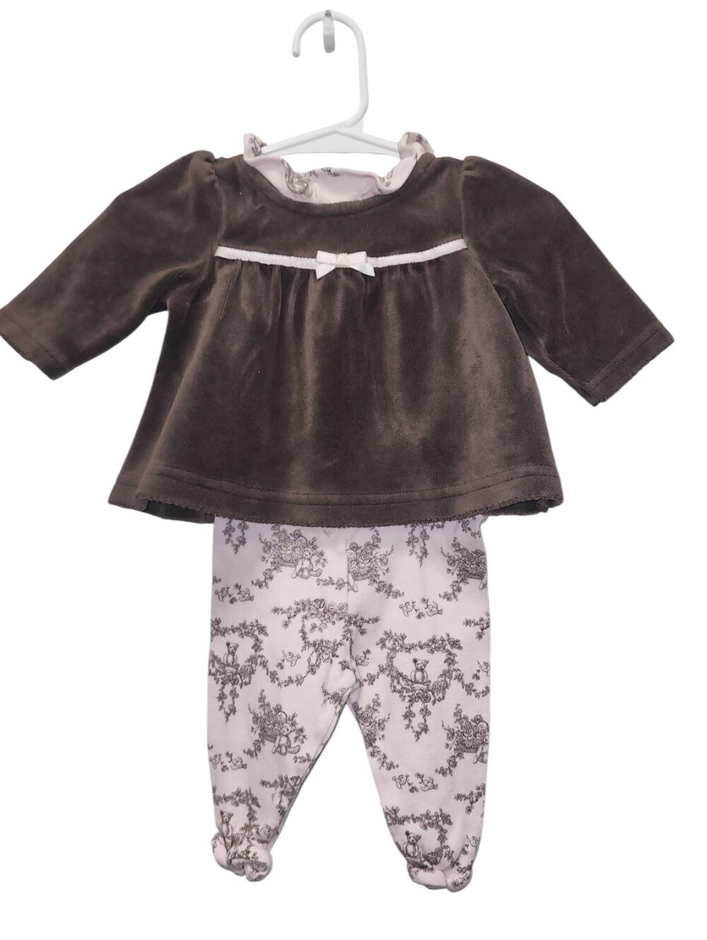 Gymboree 2-Piece Baby Girl Outfit – Size 0–3months